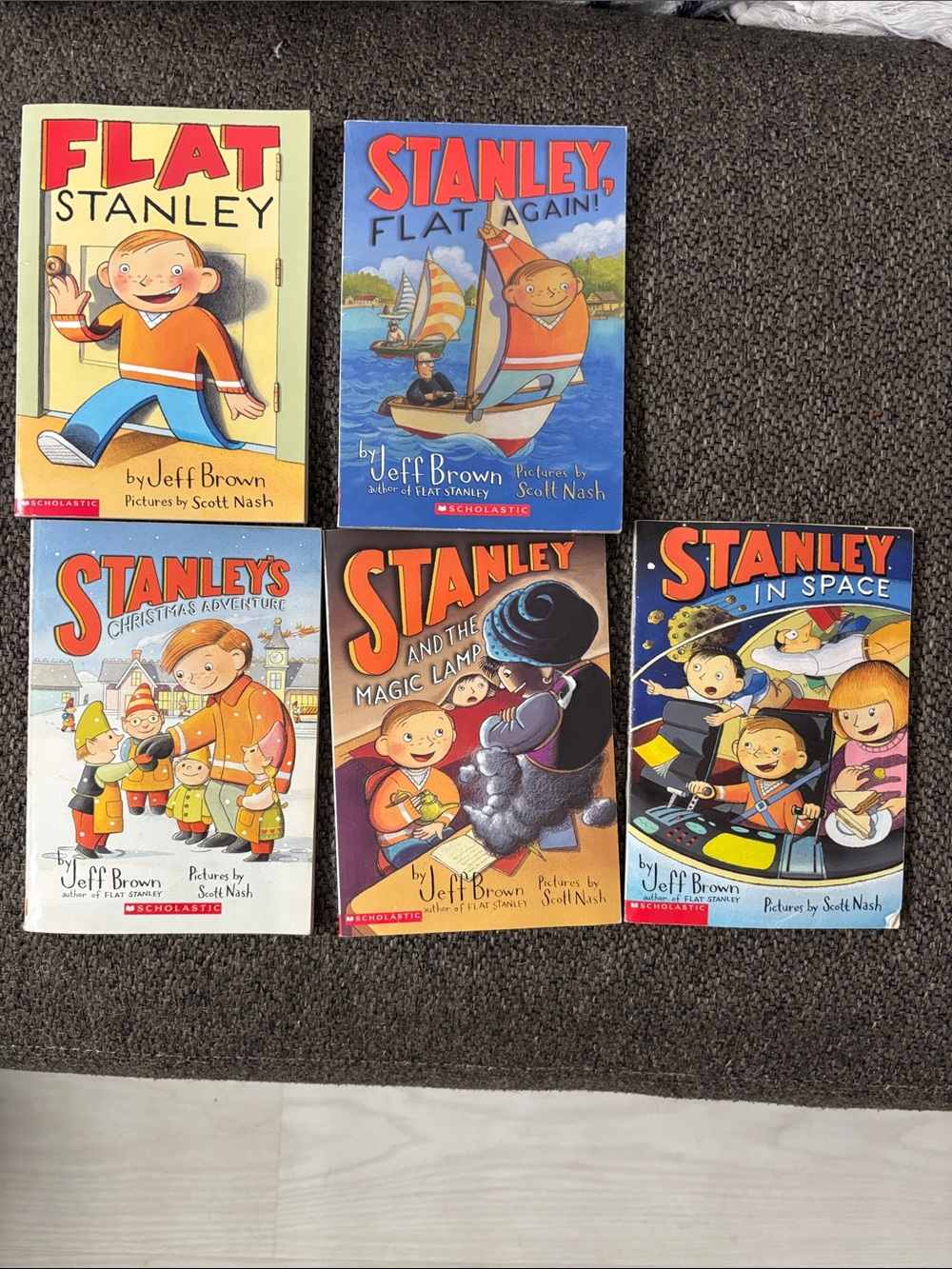 Set of 5 Flat Stanley Paperback Books